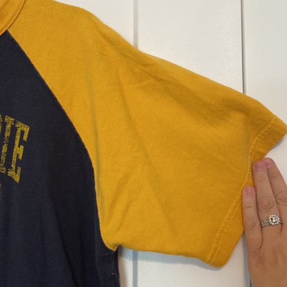 Y2K Abercrombie and Fitch muscle Tee size large mustard yellow and navy - Picture 5 of 7